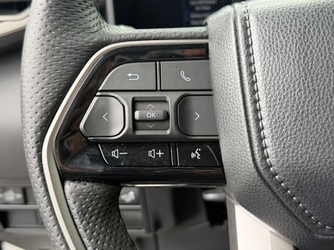 Used 2024 Toyota Tundra Limited AWD/4WD image 20