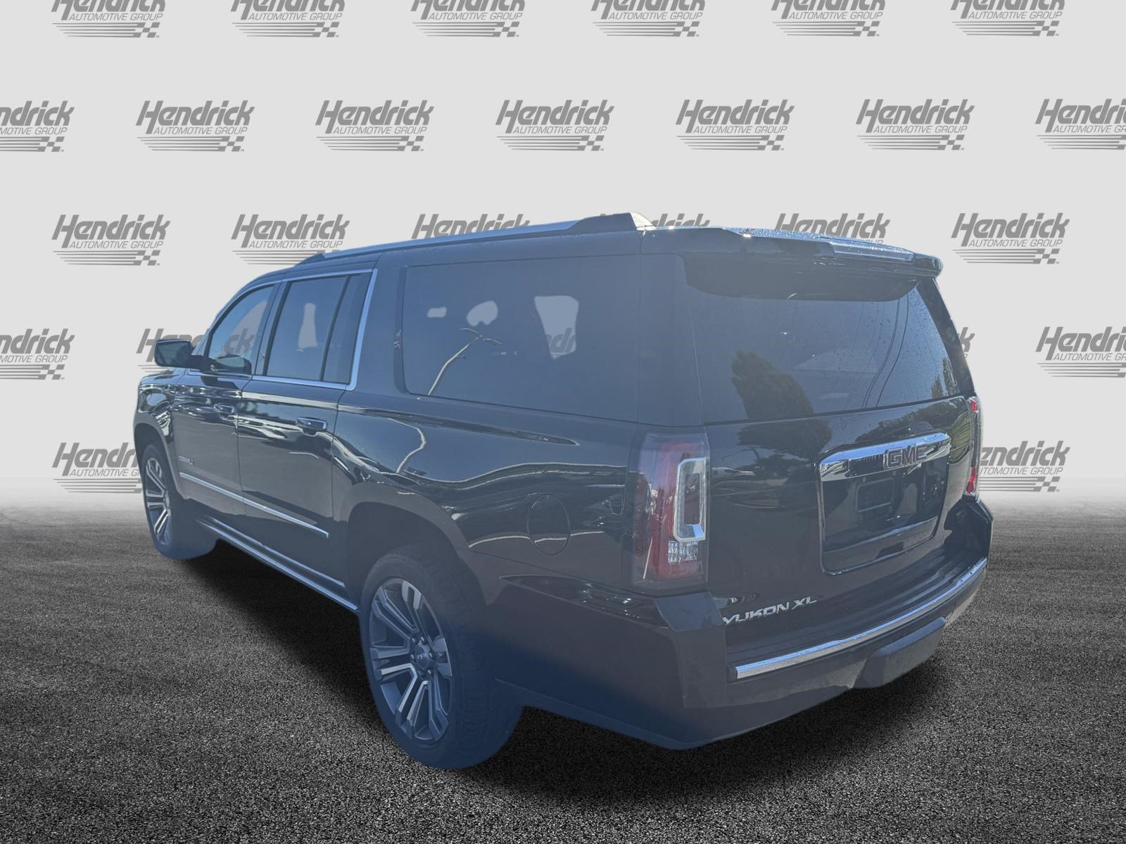 Used 2019 GMC Yukon XL Denali w/ Denali Ultimate Package RWD image 8