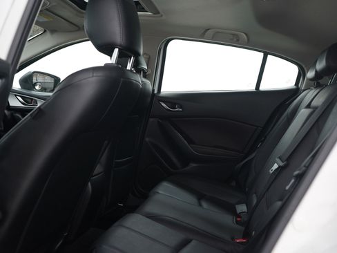 Used 2018 MAZDA MAZDA3 Touring FWD image 18