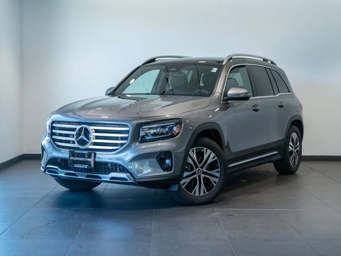 Used 2026 Mercedes-Benz GLB 250 4MATIC image 1