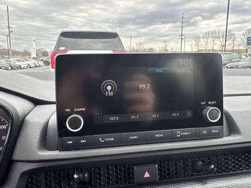 Used 2024 Honda CR-V Sport image 16