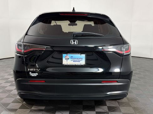 Used 2023 Honda HR-V LX image 8