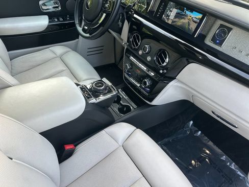 Certified 2018 Rolls-Royce Phantom Extended Wheelbase RWD image 15