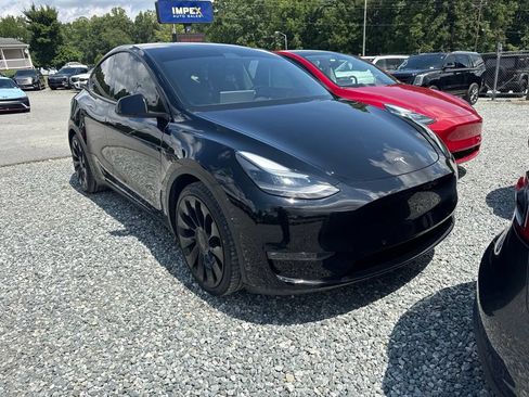Used 2022 Tesla Model Y Performance AWD/4WD image 2