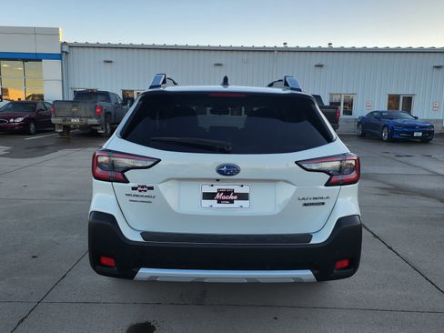 Used 2024 Subaru Outback Touring image 6