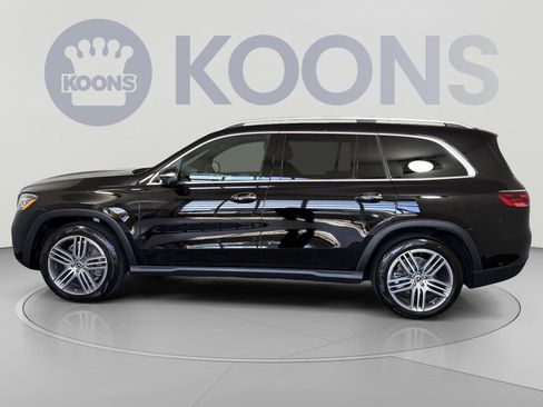 Used 2025 Mercedes-Benz GLS 450 4MATIC image 2