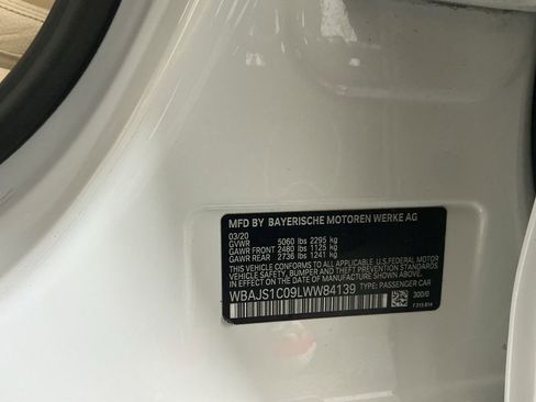 Used 2020 BMW 540i w/ Convenience Package image 32