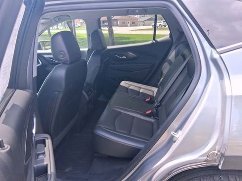 Used 2023 GMC Terrain SLT w/ LPO, Floor Liner Package AWD/4WD image 19