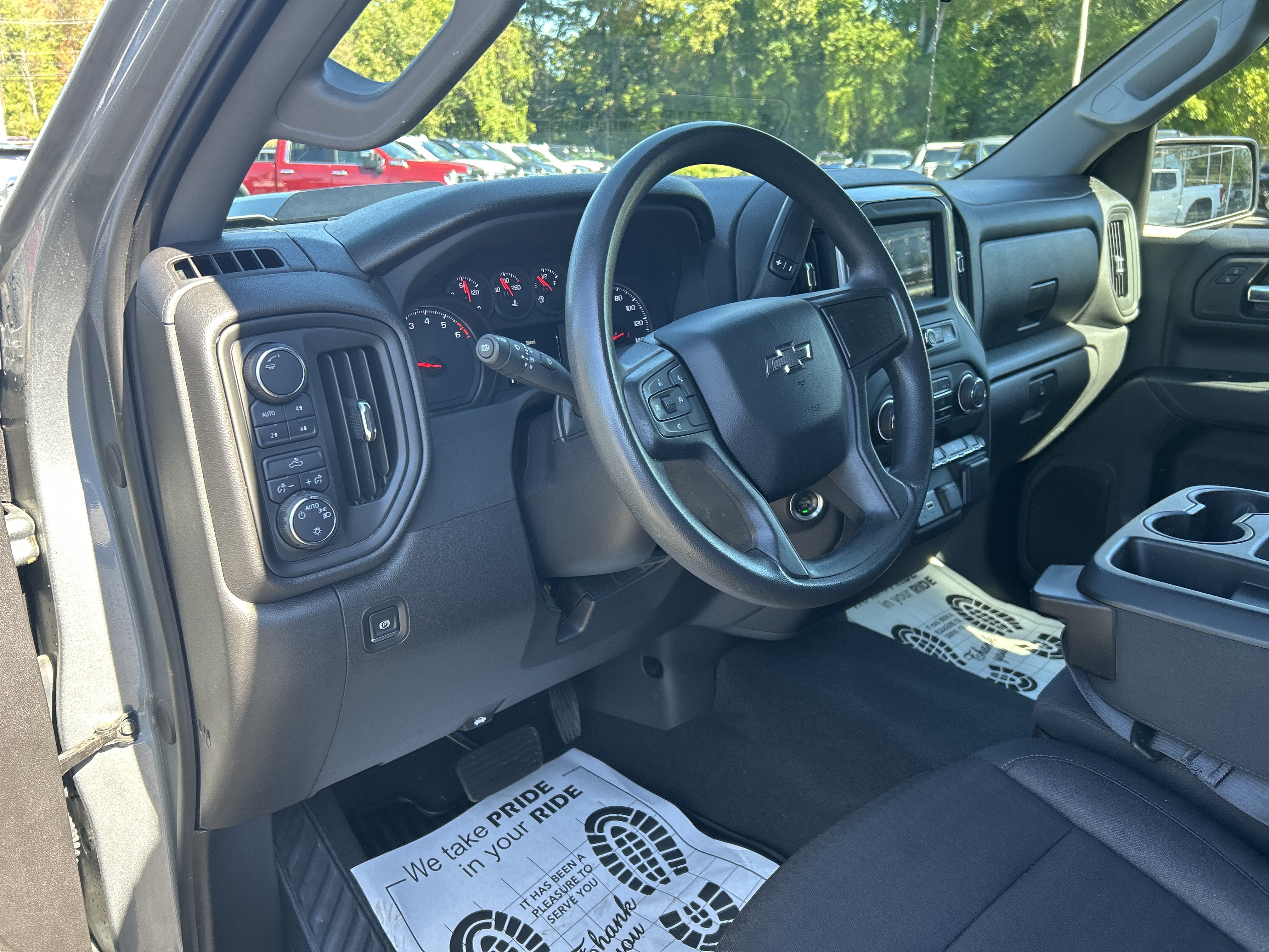 Used 2024 Chevrolet Silverado 1500 Custom Trail Boss w/ LPO, Dark Essentials Package AWD/4WD image 18