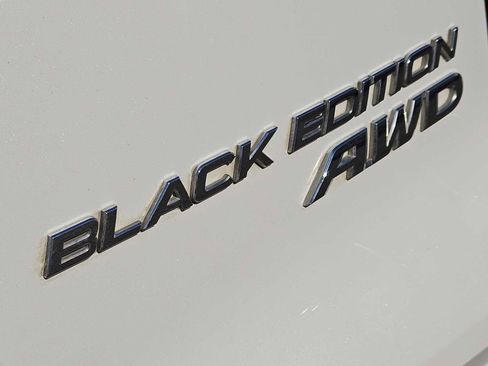 Certified 2022 Honda Pilot Black Edition image 11