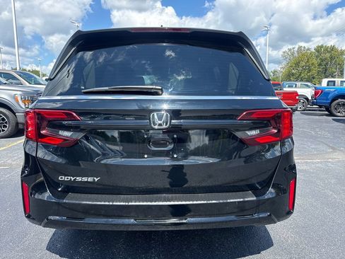 Used 2025 Honda Odyssey EX-L image 8