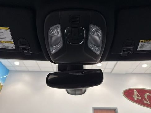 Used 2024 Jeep Compass Limited image 35