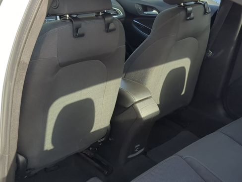 Used 2019 Chevrolet Cruze LT image 21