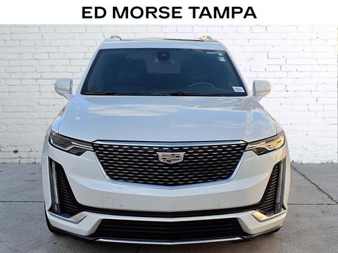 Used 2022 Cadillac XT6 Premium Luxury image 6