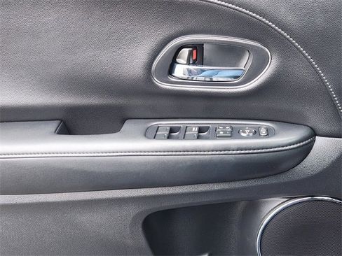 Used 2019 Honda HR-V EX-L image 24