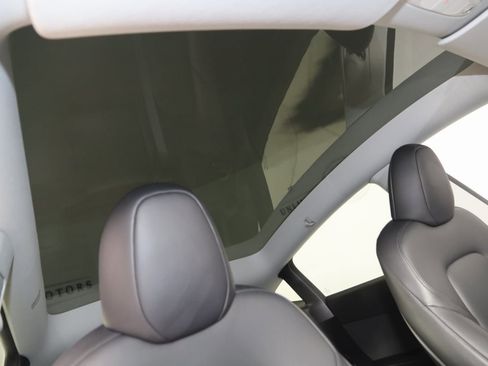 Used 2023 Tesla Model Y Long Range image 12