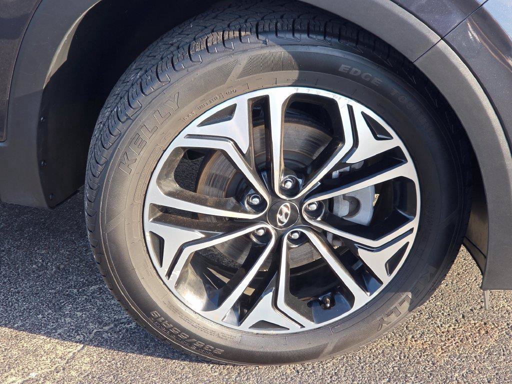Used 2020 Hyundai Santa Fe Limited AWD/4WD image 19