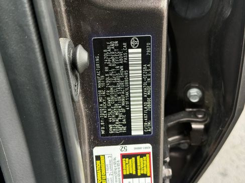 Used 2020 Toyota Camry XLE FWD image 31