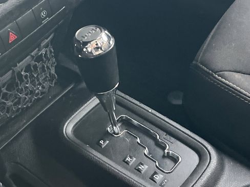 Used 2014 Jeep Wrangler Unlimited Sahara w/ Connectivity Group image 20