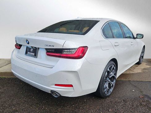 Used 2025 BMW 330i xDrive Sedan w/ Convenience Package image 3