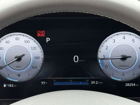 Used 2023 Hyundai Elantra SEL w/ Convenience Package FWD image 15