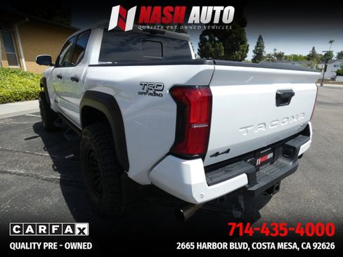 Used 2025 Toyota Tacoma TRD Off-Road w/ TRD Off Road Premium Package AWD/4WD image 12
