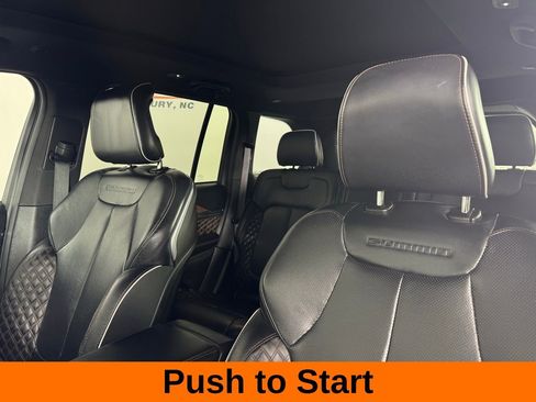 Used 2025 Jeep Grand Cherokee Summit image 12