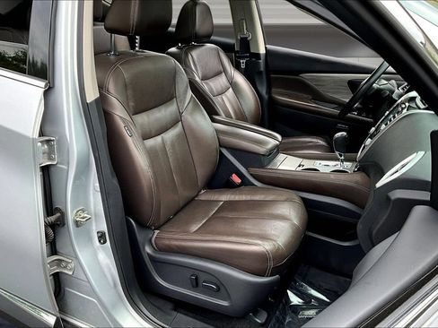 Used 2015 Nissan Murano Platinum w/ Platinum Technology Package AWD/4WD image 29