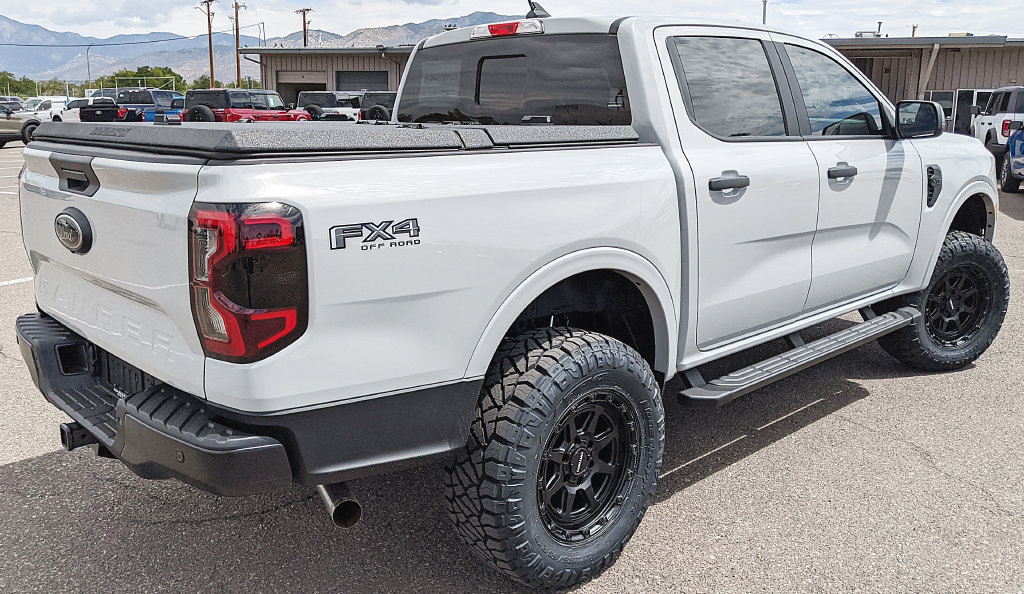New 2026 Ford Ranger XLT w/ Equipment Group 301A High AWD/4WD image 3