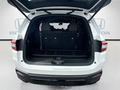 New 2026 Honda Pilot Sport image 22