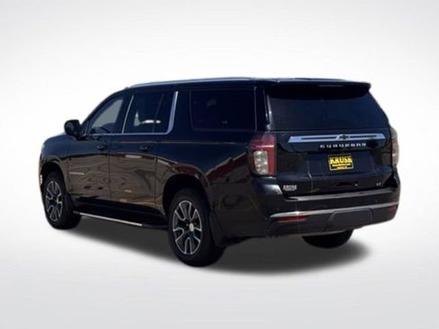 Used 2022 Chevrolet Suburban LT w/ Max Trailering Package AWD/4WD image 36