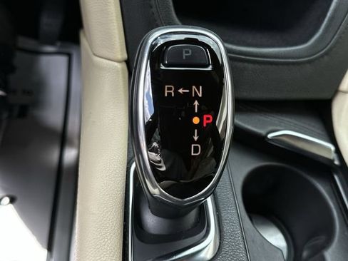 Used 2019 Cadillac XT5 Premium Luxury image 28