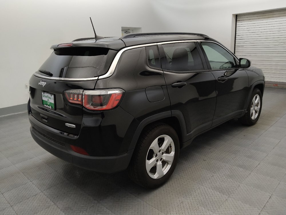 Used 2018 Jeep Compass Latitude w/ Popular Equipment Group FWD image 9