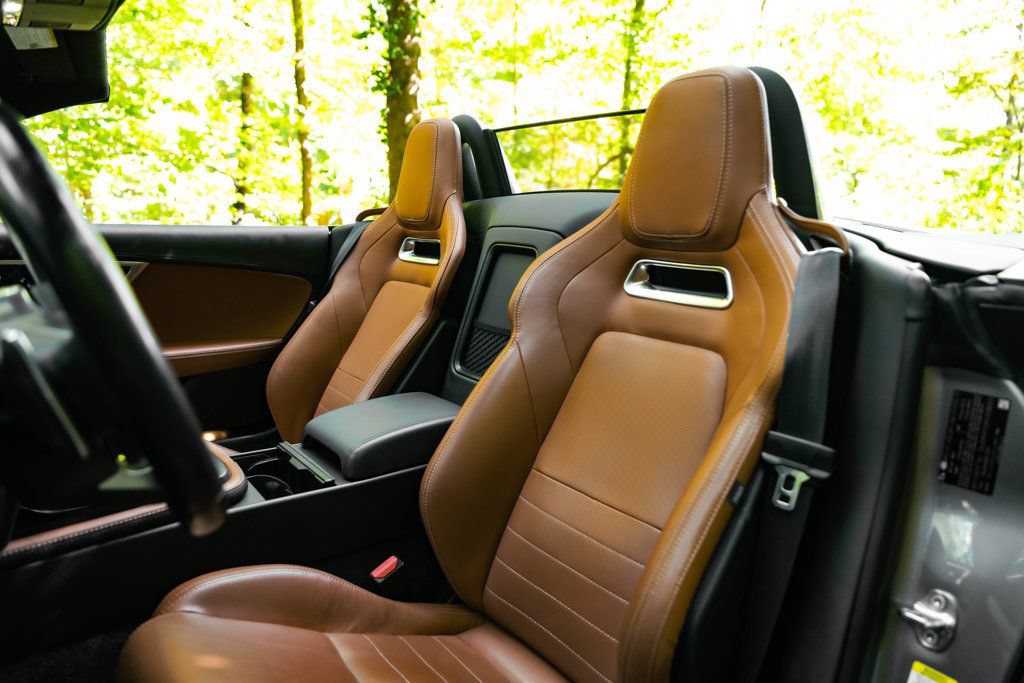 Used 2019 Jaguar F-TYPE Convertible AWD image 18