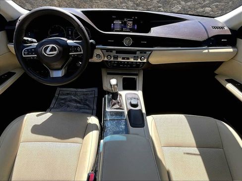 Used 2017 Lexus ES 350 w/ Accessory Package 2 FWD image 13