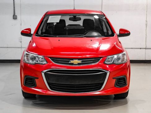 Used 2018 Chevrolet Sonic LT FWD image 5