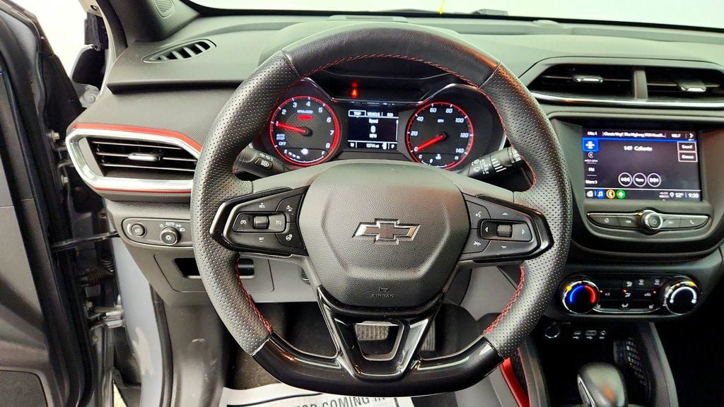 Used 2023 Chevrolet TrailBlazer RS FWD image 12