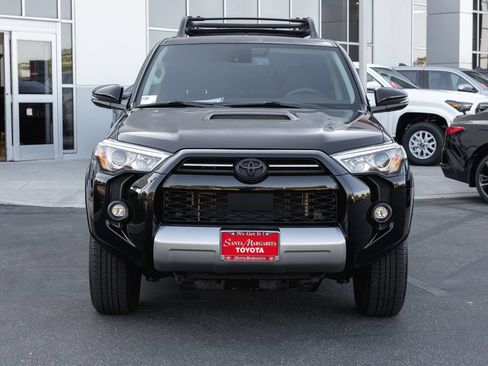 Certified 2024 Toyota 4Runner TRD Off-Road Premium w/ Moonroof Package AWD/4WD image 2