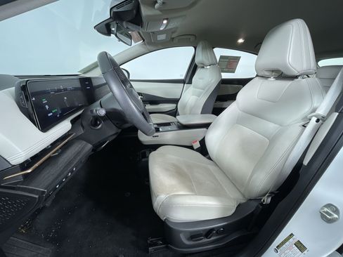 Certified 2023 Nissan Ariya AWD image 15