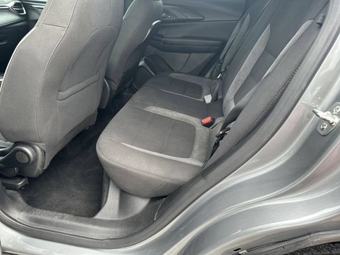 Used 2026 Chevrolet TrailBlazer LT w/ LT Cold Weather Package FWD image 30