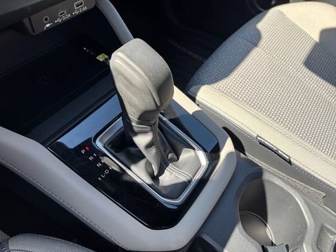 Certified 2025 Subaru Forester Premium AWD/4WD image 18
