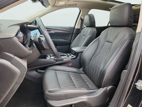 Used 2023 Buick Envision Avenir FWD image 14