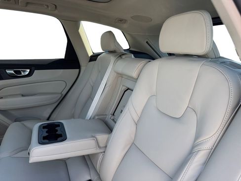 New 2026 Volvo XC60 B5 Ultra w/ Protection Package Premier image 27