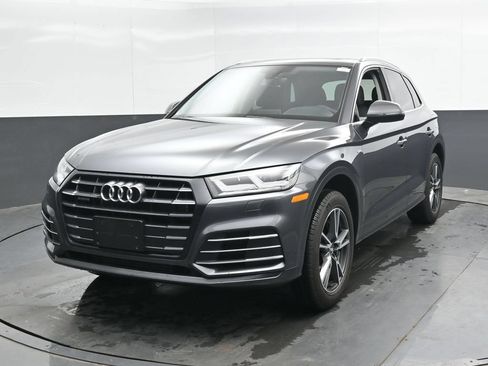 Used 2020 Audi Q5 e Premium Plus w/ Premium Plus Package AWD/4WD image 8