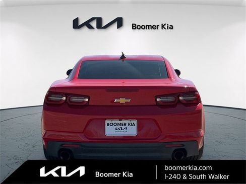 Used 2020 Chevrolet Camaro LT image 6