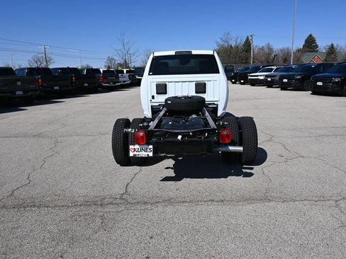 New 2026 RAM 3500 Tradesman AWD/4WD image 9