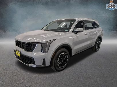 Used 2024 Kia Sorento S w/ Panoramic Sunroof Package