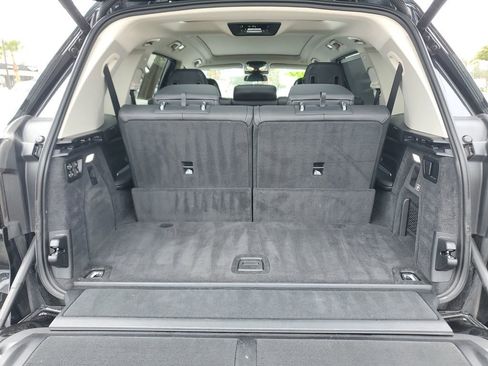 Used 2024 BMW X7 xDrive40i image 12