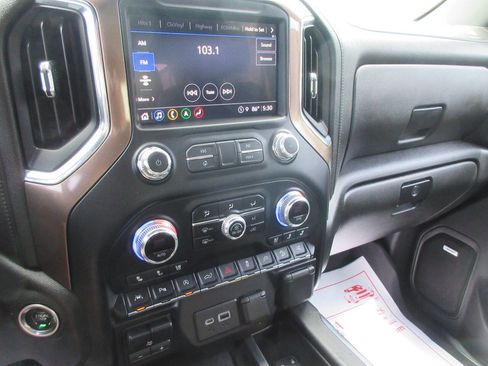 Used 2022 Chevrolet Silverado 1500 High Country AWD/4WD image 11