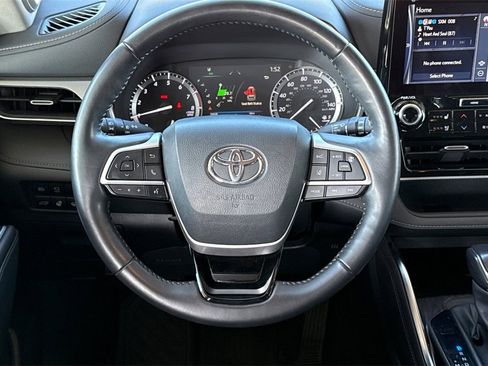 Used 2022 Toyota Highlander Platinum image 20